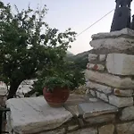με θέα το χωριό & το όρος ζευς! شقة