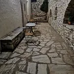με θέα το χωριό & το όρος ζευς! *