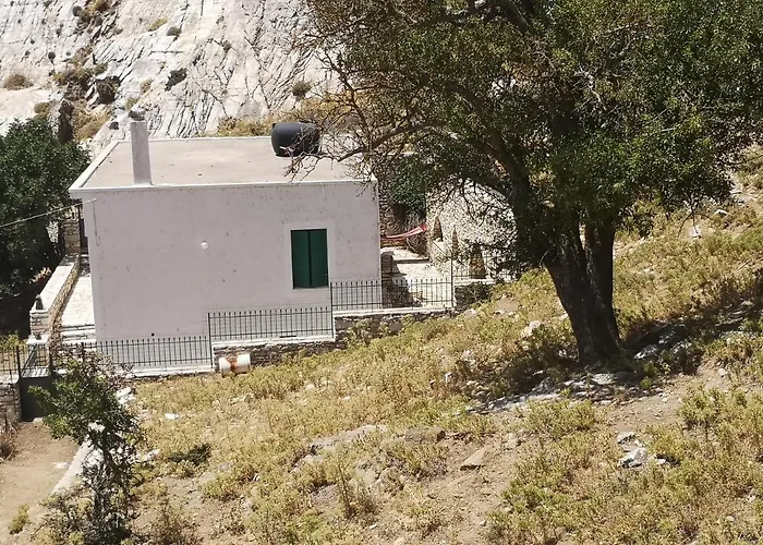 דירה με θέα το χωριό & το όρος ζευς! Apérathos